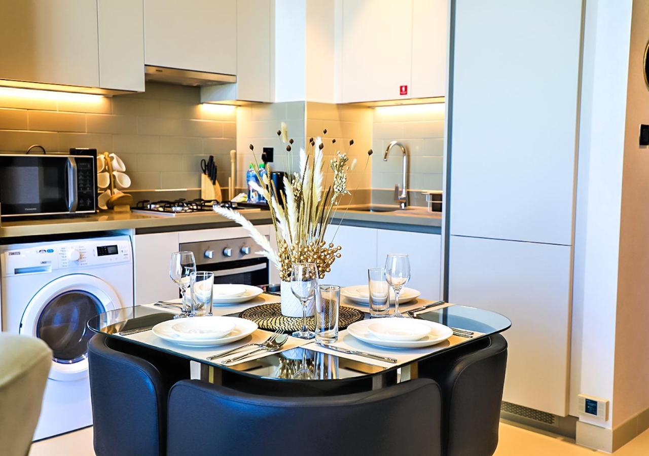 Stay By Latinem Luxury 2Br Holiday Home Cv B1309 Near Burj Khalifa Дубай Экстерьер фото